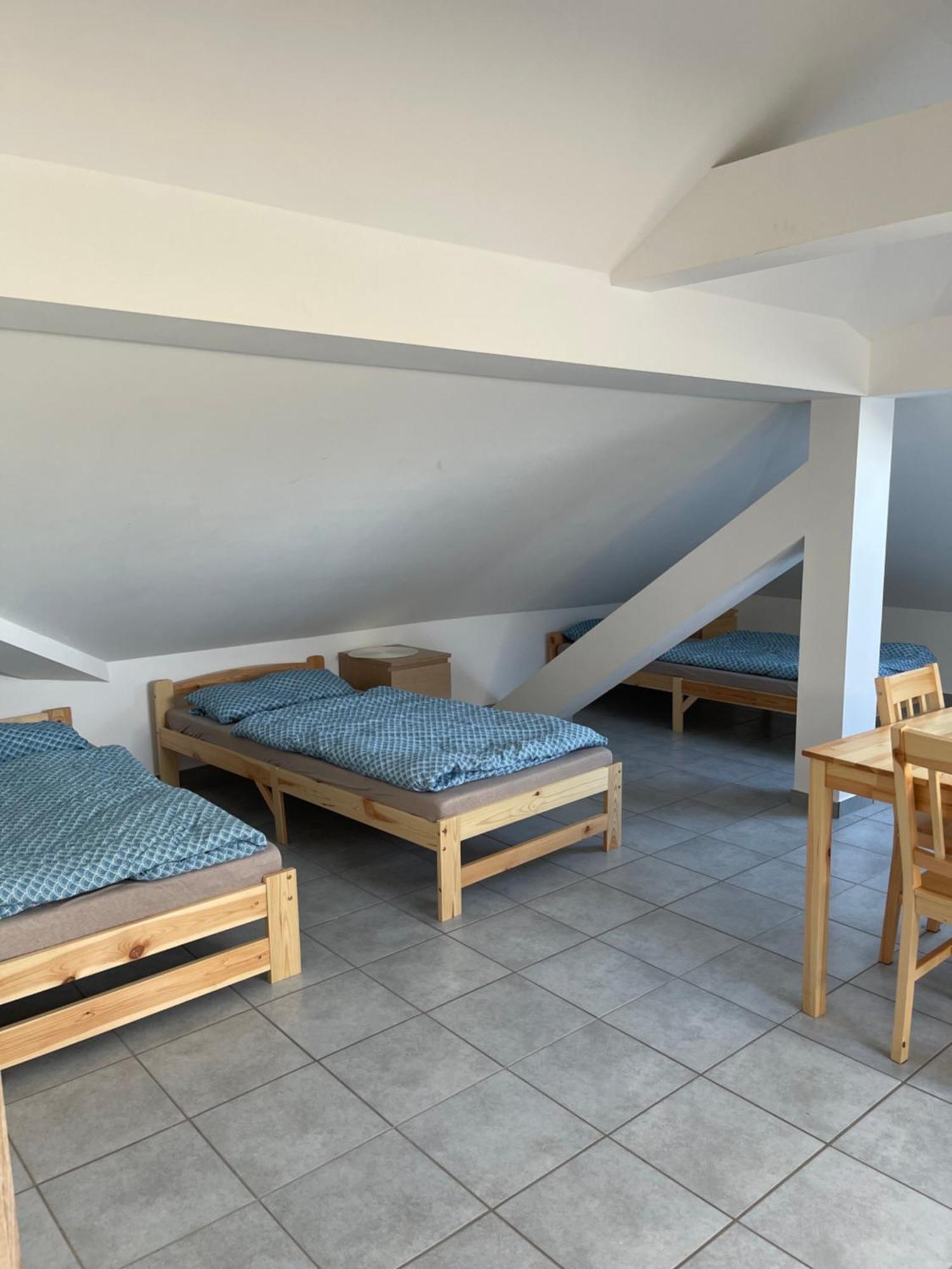Kavkaz Restaurant & Hotel 로마어 외부 사진